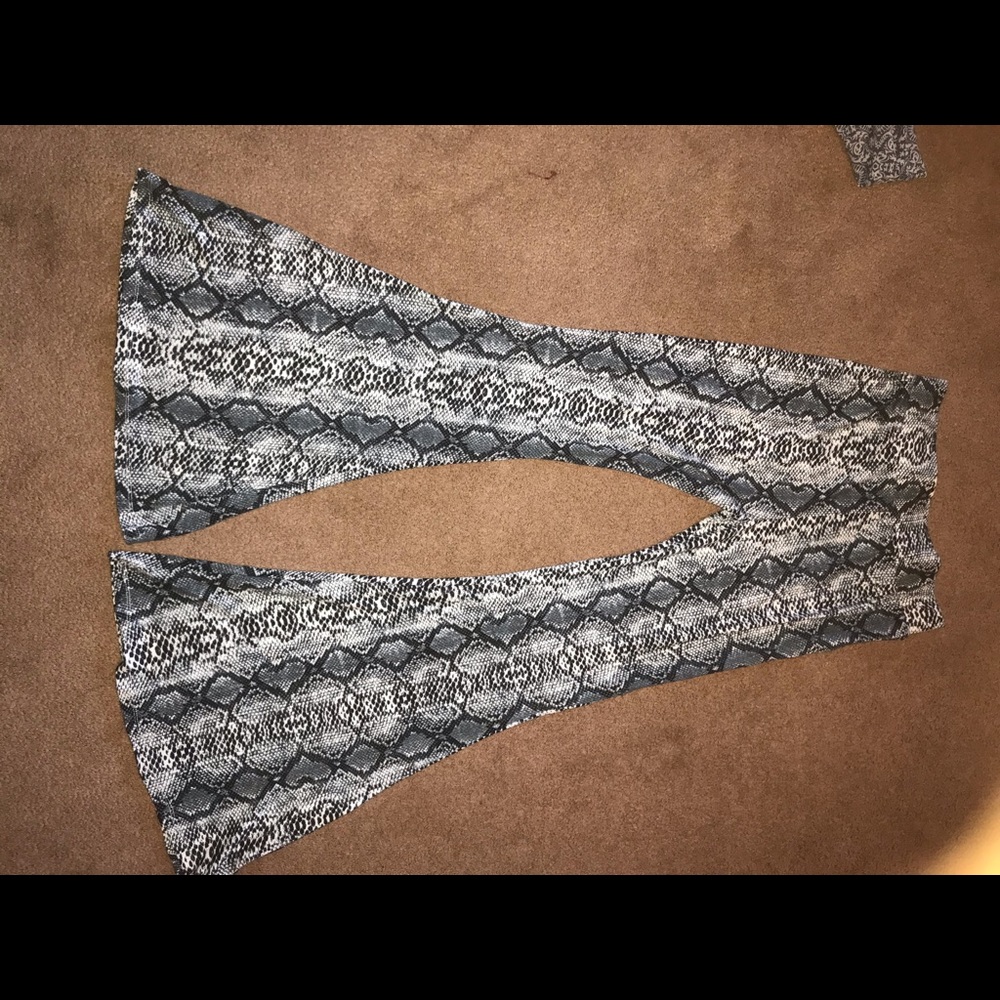 Bell bottom pants